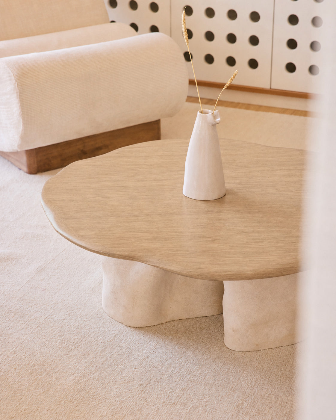 AliceLahanaStudio_Noa_133x54x33CM_NaturalOak_02_copie.jpg